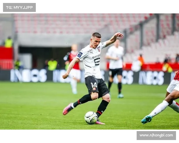 法甲里尔队缺少主力右边卫穆尼埃与中卫阿莱克桑德罗影响阵容调整